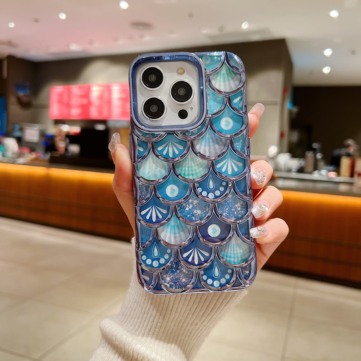 Apple iPhone Pro Series Luxury Colorful Glitter Fish ||Mobile Phone Case (Blue)